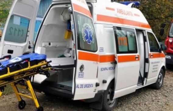 Accident înfiorător, în jud. Bacău! Părinții și copilul de 3 ani, spulberați de un bărbat pe scuter