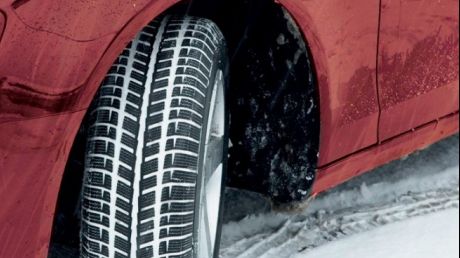 Cât te costă să-ți cumperi cauciucuri de iarnă. Calculul făcut de poliția rutieră