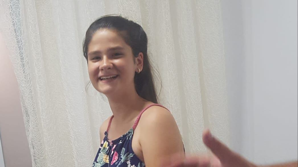 ALERTĂ în Dolj. Fată de 13 ani, dispărută. S-a învoit de la școală și nimeni nu mai știe nimic de ea