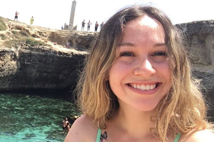 Detaliul incredibil pe care o turistă l-a descoperit în pozele făcute la Roma. Ce se vede în fundal