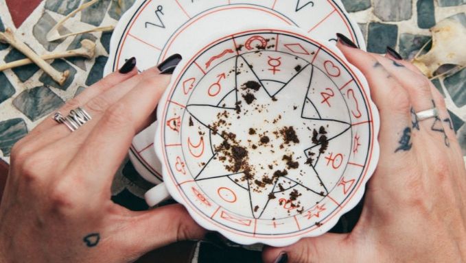 Horoscop 15 octombrie. Calmul dinaintea furtunii. Zodia care se lovește de necazuri la tot pasul