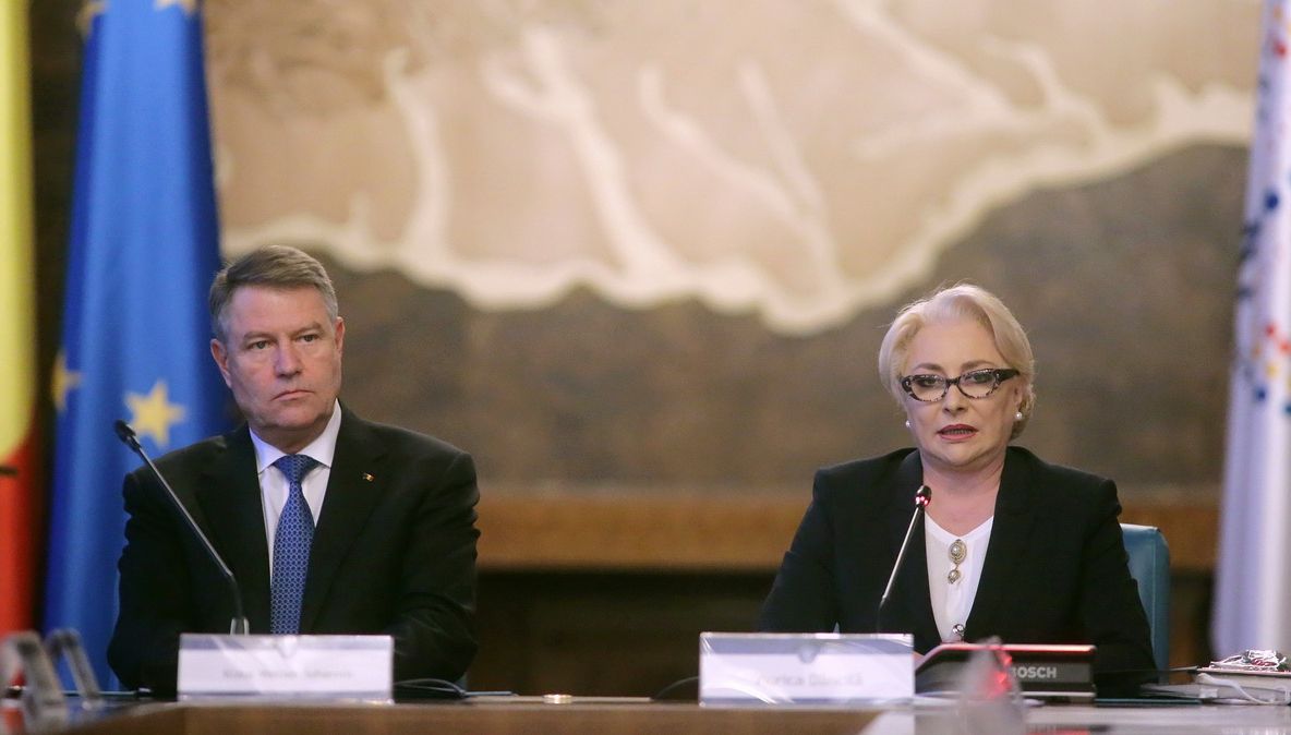 Iohannis a semnat "de îndată". Dar nu ce a vrut Dăncilă