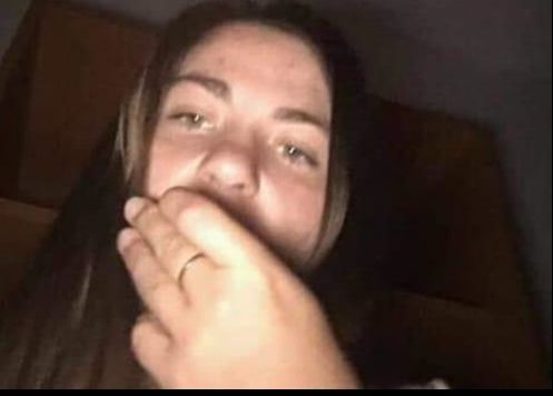 Minoră de 16 ani, găsită bătută pe câmp. Fata dispăruse după școală 