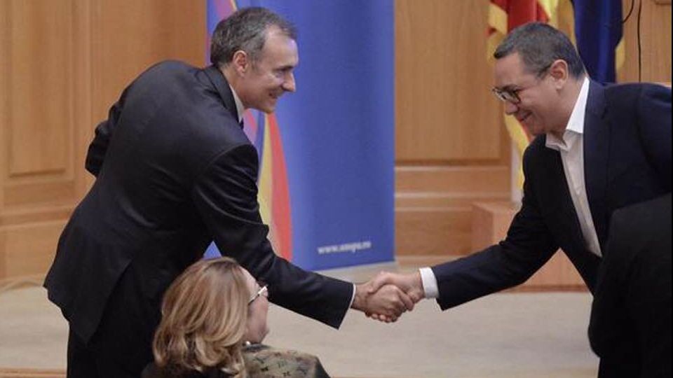 Colonelul Dragomir despre Ponta și Coldea: „Să te râzi cu cel care a luat-o pe mama ta de acasă...” 