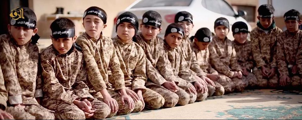 Terifiant! 100.000 de minori depind de organizația Stat Islamic