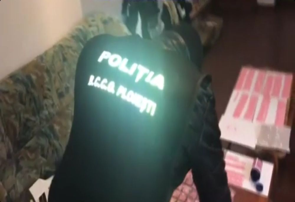 Trafic cu ECSTASY în Prahova! Peste 2.000 de comprimate ridicate la percheziții