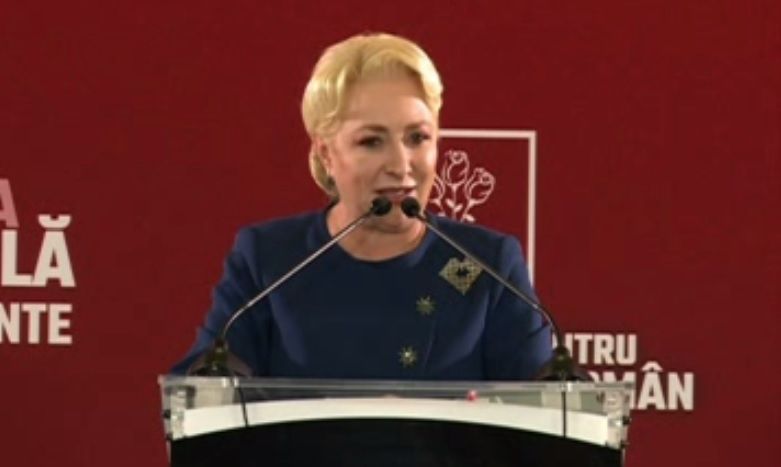 Dăncilă, întrebată de Realitatea PLUS despre broșe și ceas: "Întrebați-l pe Iohannis de ce a pierdut a șasea casă și apoi vă răspund și eu"