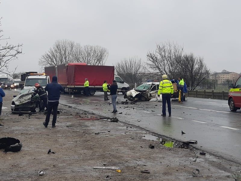 Accident groaznic din Focșani: Sunt 6 victime! Imagini șocante 