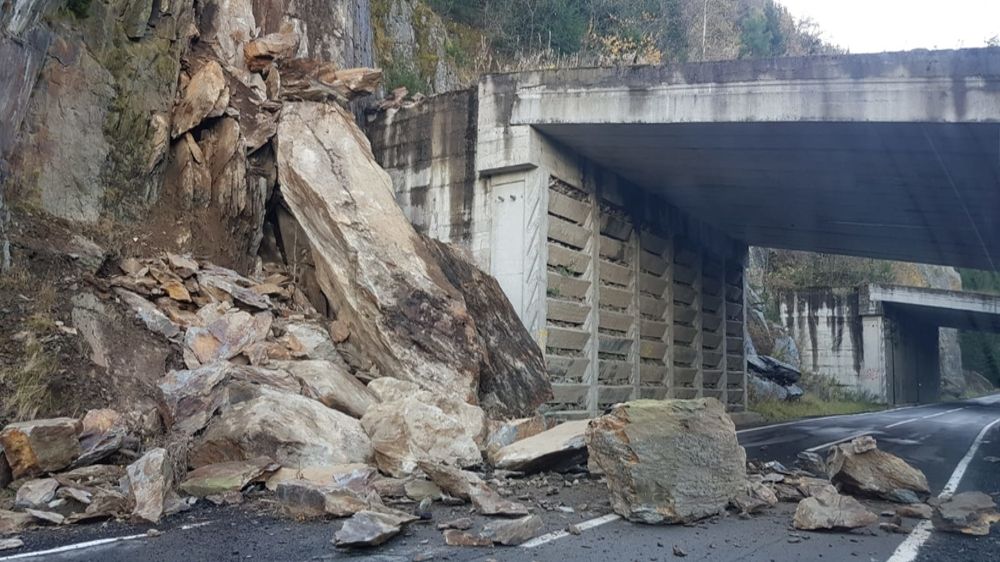 Alunecare de pietre, pe Transfăgărășan