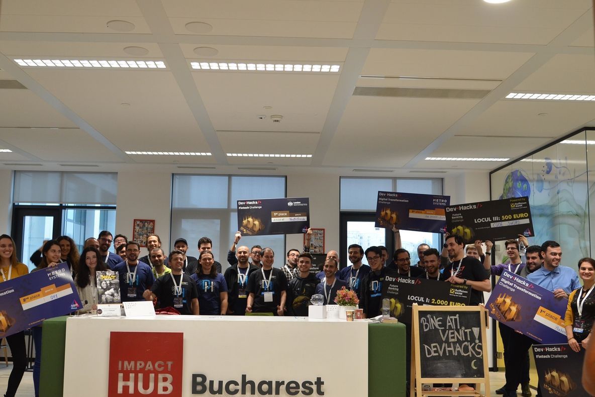 Peste 200 de pasionați de tehnologie vor dezvolta soluții de impact pentru societate la DevHacks