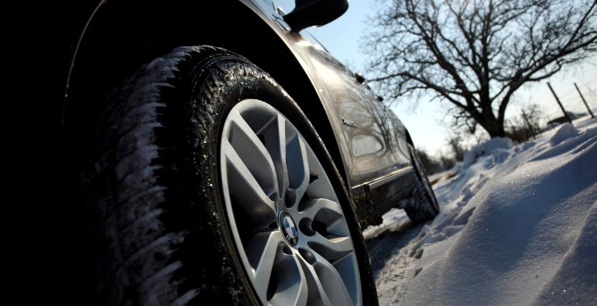 Ce amendă primești dacă te prinde poliția fără cauciucuri de iarnă
