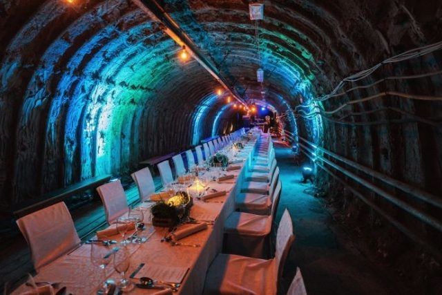 Experiență culinară de lux la 160 de metri sub pământ!