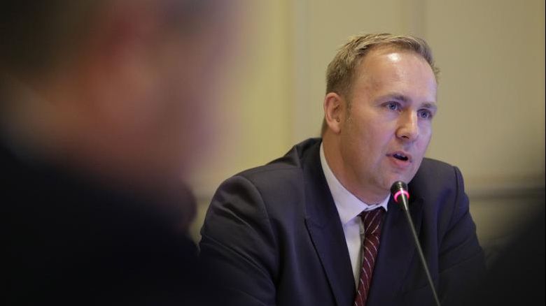 Victor Costache, pe urmele Vioricăi Dăncilă. Cere scuze familiilor copiilor cu autism  