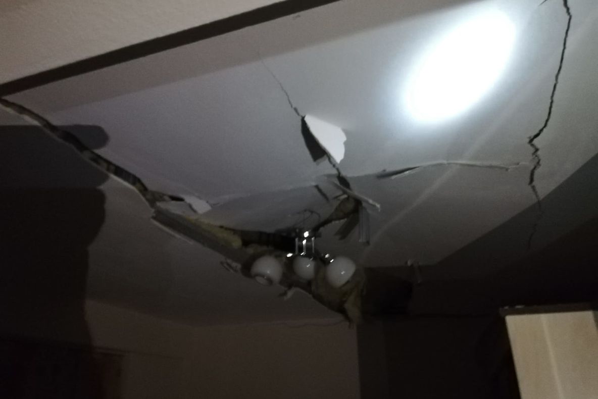 Explozie puternică într-un bloc din Galați. Imagini incredibile