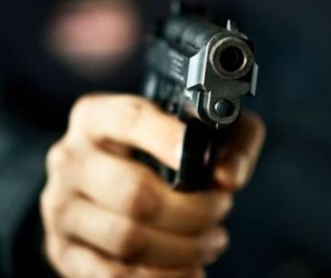 Trei morţi şi doi răniţi într-un incident armat în Toronto