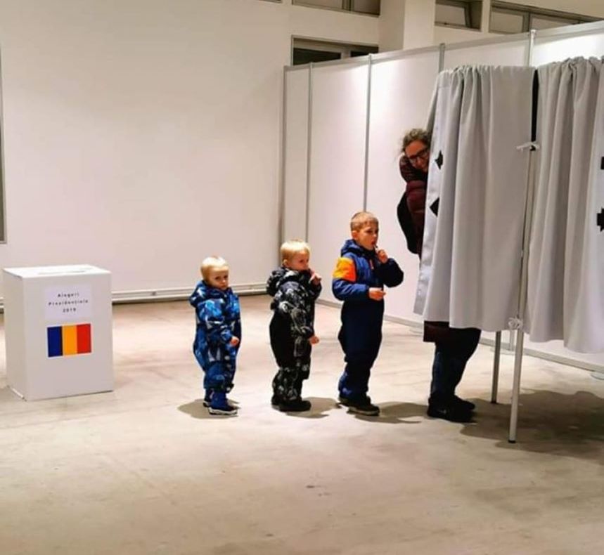 Alegeri prezidențiale 2019. Mesajul românilor din diaspora: „Noi #ăștia vom depăși milionul!”