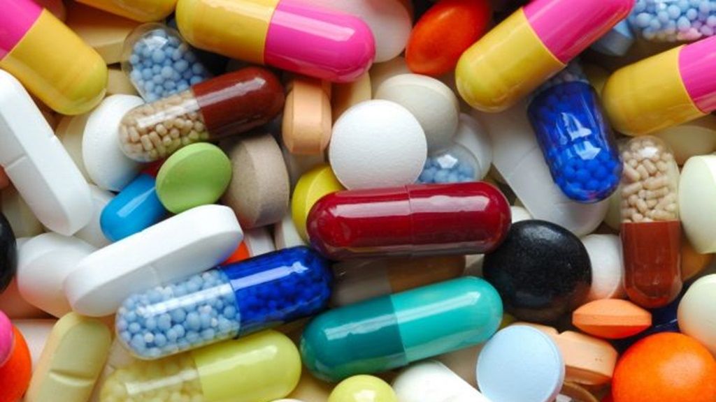 Peste 70 de medicamente DISPAR de la 1 noiembrie. Asociaţiile de pacienţi cer SOLUŢII Guvernului