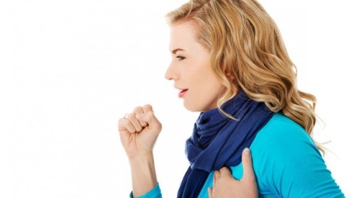De ce persistă tusea după răceală? 8 motive care trebuie să te trimită la medic