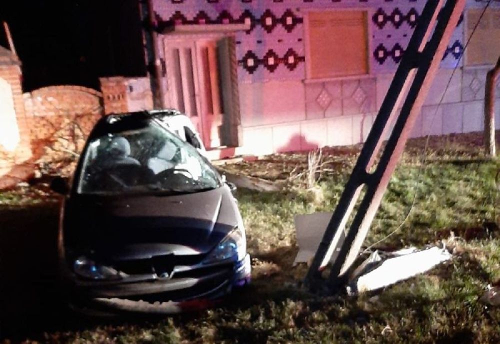 Accident violent pe o șosea din Timiș. Surpriză pentru polițiștii ajunși la fața locului