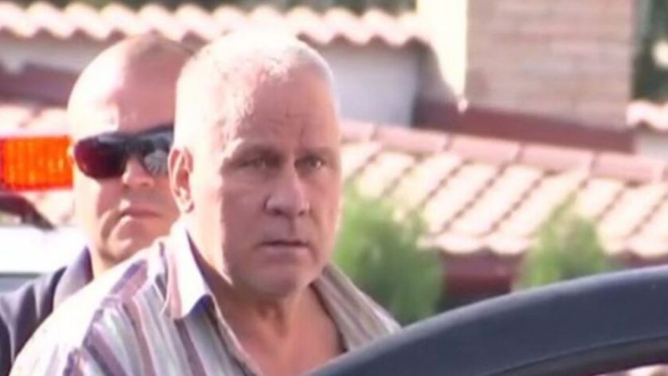 Fiul lui Gheorghe Dincă este căutat de polițiști, după ce a agresat mai mulți jurnaliști