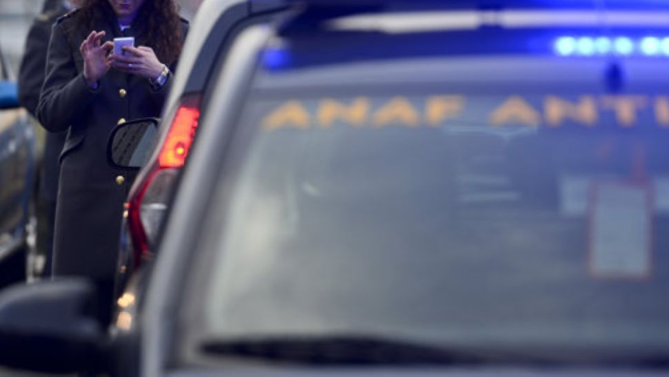 Un fost consilier ANAF, condamnat la 3 ani de închisoare pentru luare de mită