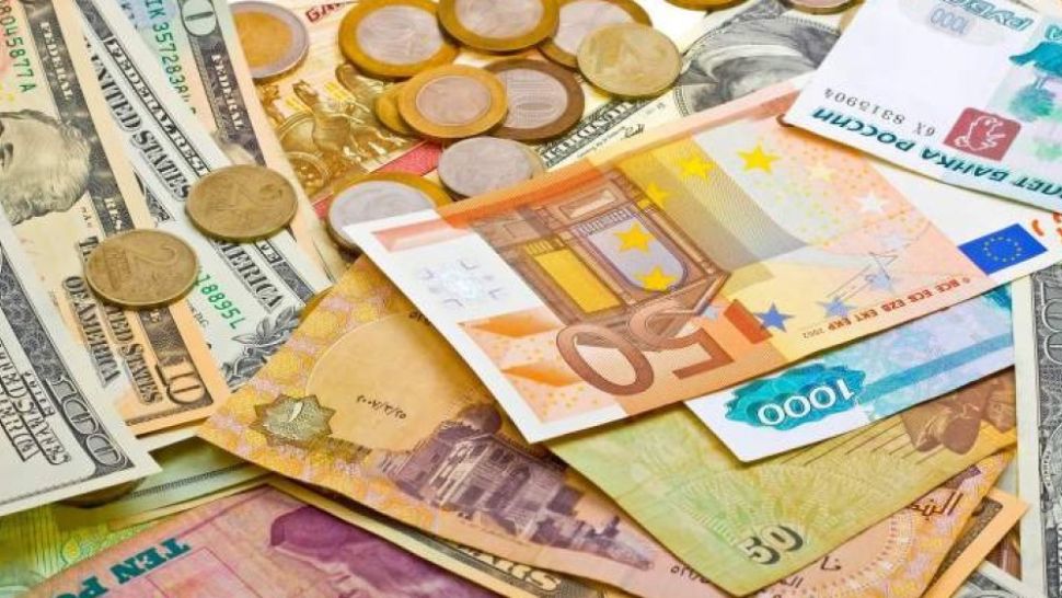 Curs valutar BNR 31 decembrie 2019. Leul e tot mai jos. Cât a ajuns euro în ultima zi a anului 2019