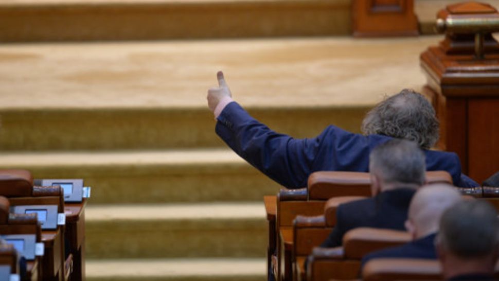 Cum a trecut proiectul de dublare a alocaţiilor de stat