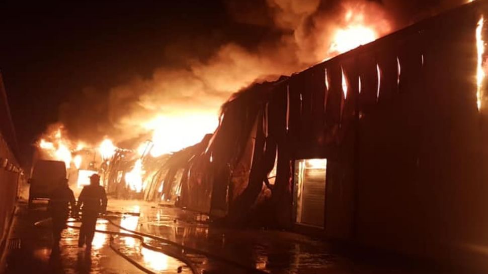 Avertizare de urgență extremă RO Alert! Incendiu puternic în Afumați cu degajari mari de fum