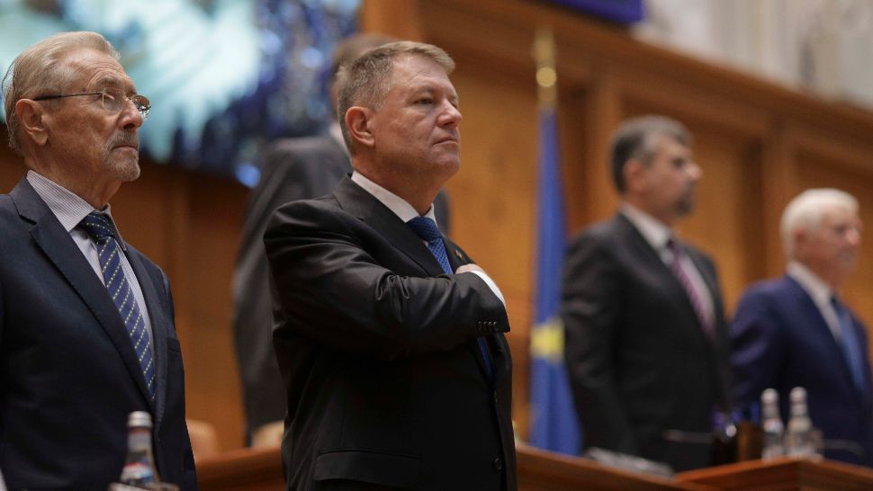30 de ani de la Revoluție - Iohannis, la ședința solemnă  din Parlament: „Nu am aflat adevărul din timpul revoltei anticomuniste!”