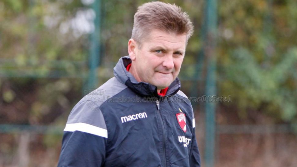 Sărbători neliniștite la Dinamo! Uhrin: „Viitorul jucătorilor depinde de ei, dacă joacă bine”