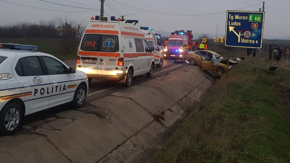 Accident îngrozitor în Cluj, la primele ore ale dimineții. Doi oameni au murit pe loc