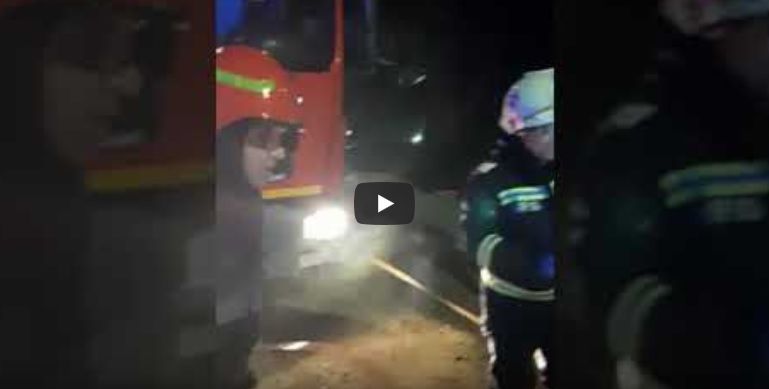 Tragedie pe DN 7: un autoturism cu 5 persoane a intrat sub remorca unui tir