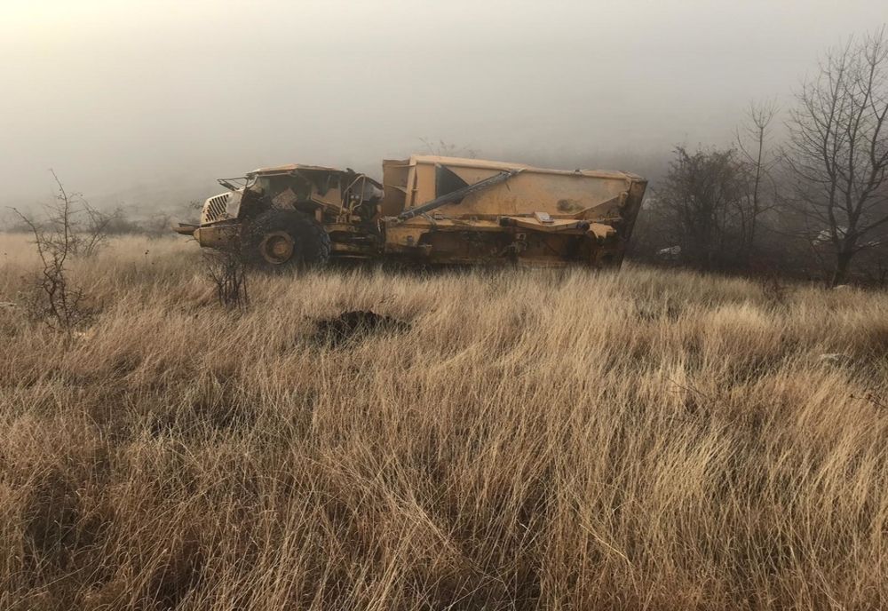 Tragedie la o carieră de piatră. S-a răsturnat cu basculanta de 40 de tone... 