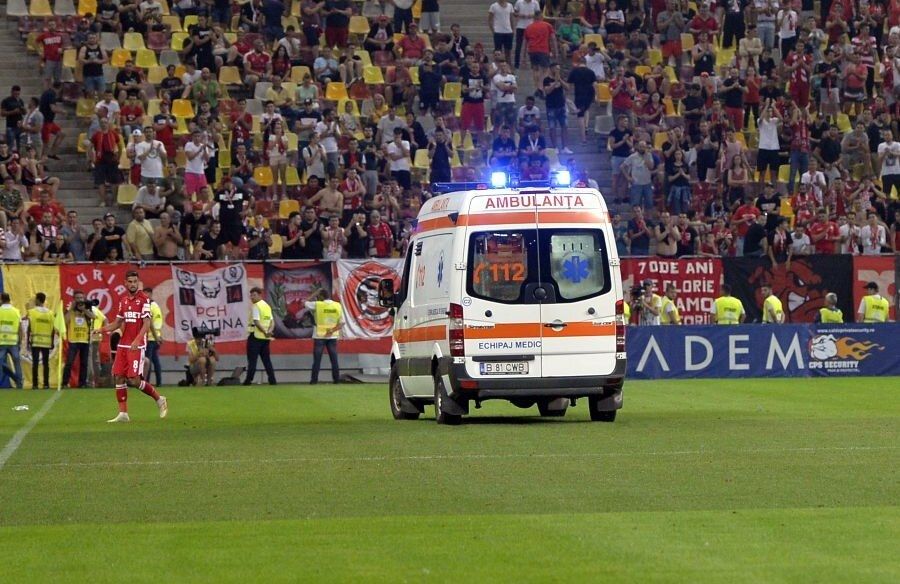 Dinamoviștii au fost aproape de o nouă tragedie! Medicii s-au luptat să-l salveze: „E inima echipei!”