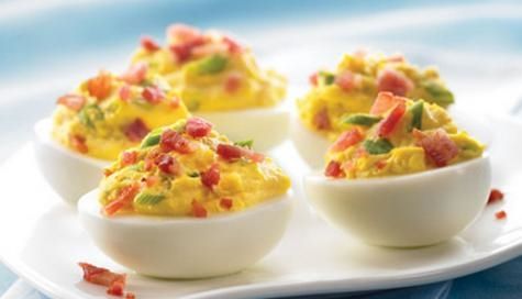 Compoziția perfectă pentru ouăle umplute. O alternativă sănătoasă și gustoasă pentru acest preparat îndrăgit