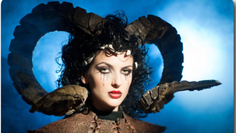 Sirena zodiacului. Ea este femeia din horoscop care îți fură mințile