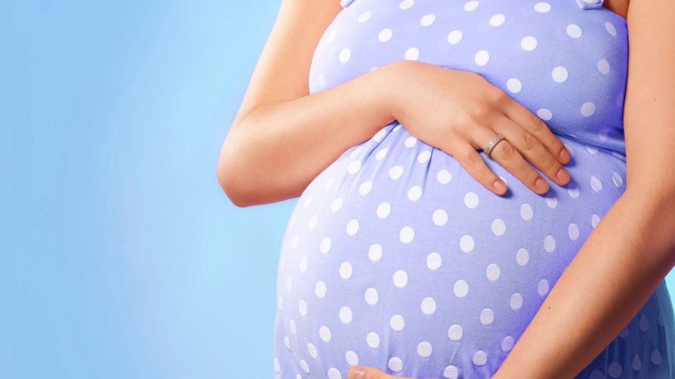 Ce înseamnă dacă visezi că ești însărcinată