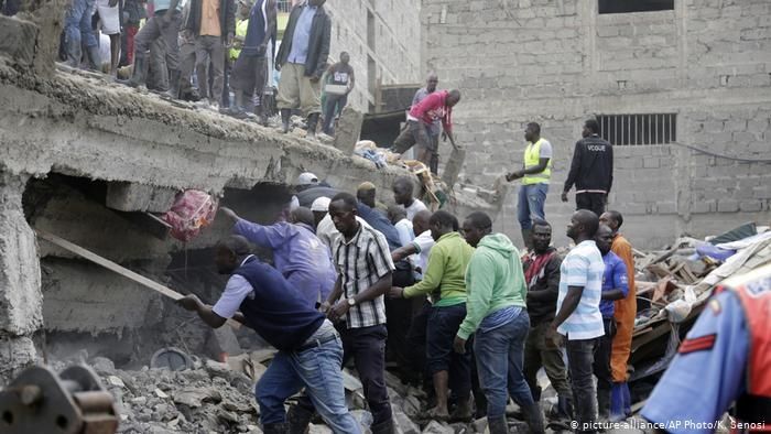 Clădire de 6 etaje prăbușită. Sunt zeci de victime 