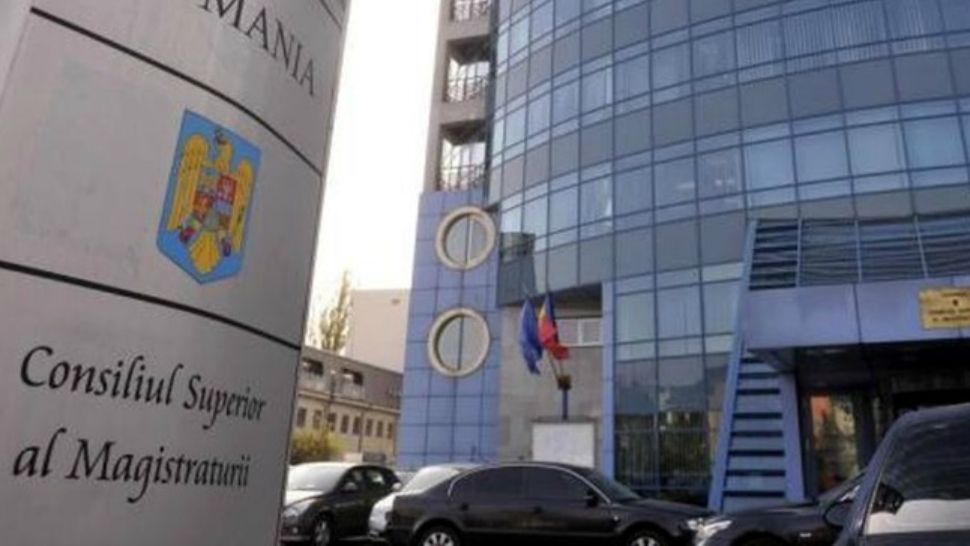 Cine se află în spatele jocurilor de culise din CSM