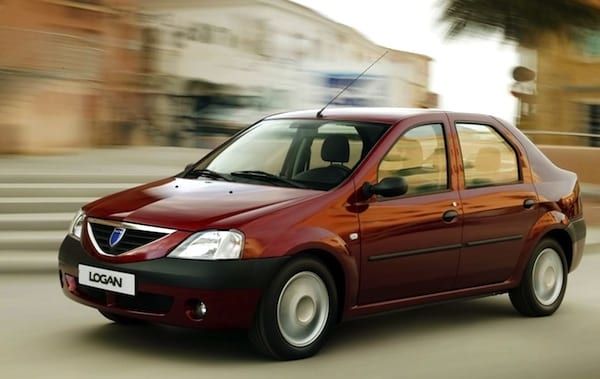 Val de ironii la adresa unui român după ce Loganul său a dispărut dintr-o parcare din Grecia