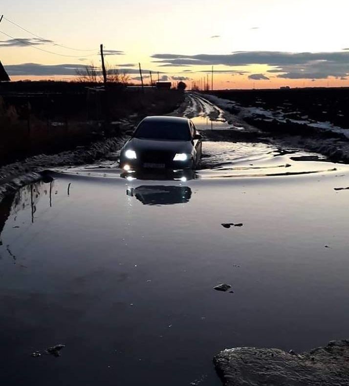 Drumul județean promis de Marian Oprișan în campanie, lăsat de izbeliște