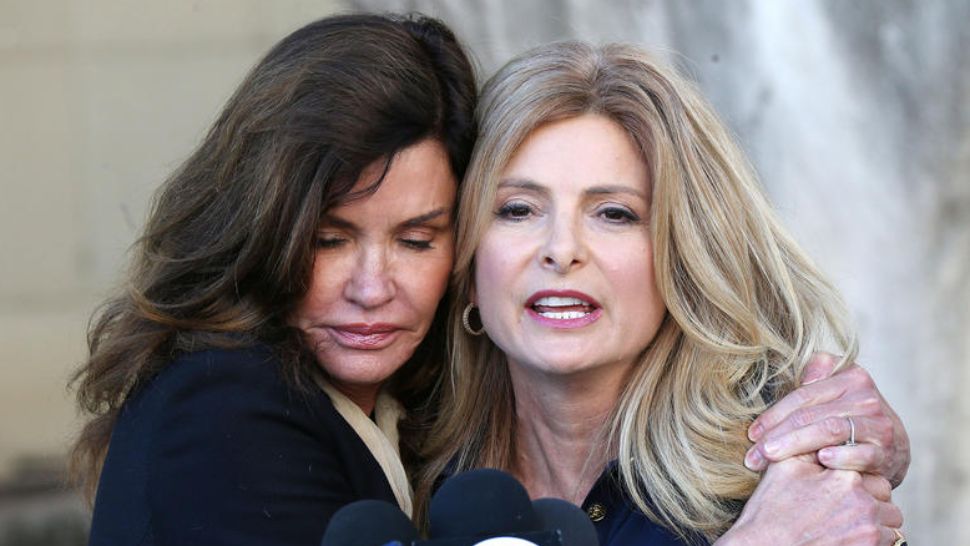 Lovitură dură pentru un celebru actor de comedie.  "Este un prădător sexual violent"