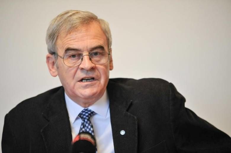 Spionul maghiar Laszlo Tokes nu există. Ce a decis instanța împotriva unor șefi ai SIE