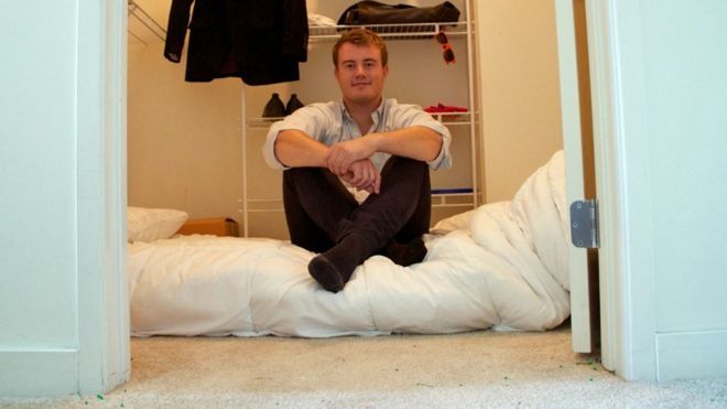 Mărturisirile unui milionar: "Am dormit 3 luni într-un dulap."