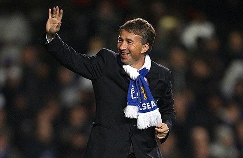 „Mi-aș dori să-l văd în Anglia! Îl iubesc!” O legendă e la picioarele lui Petrescu