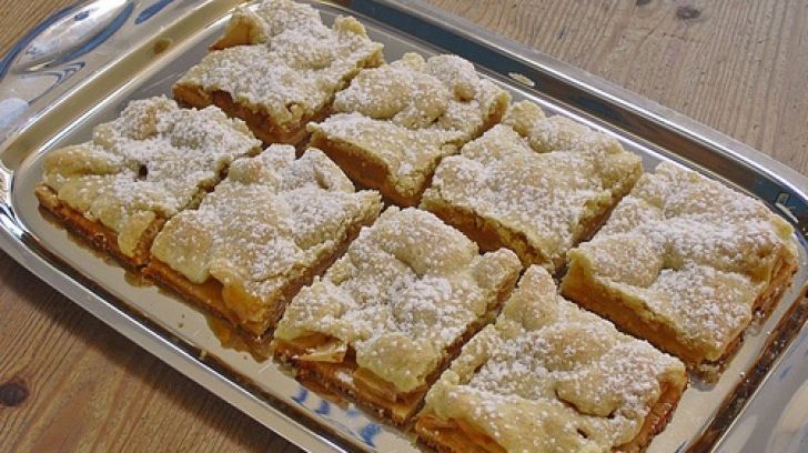 Aşa faci cea mai bună plăcintă cu mere. Cel mai apreciat desert de post