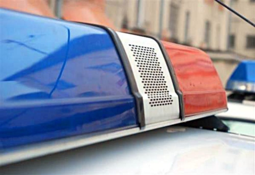 Scene de GROAZĂ la Arad: Un bărbat şi-a înjunghiat soţia, apoi s-a aruncat de la etajul patru al blocului în care locuia