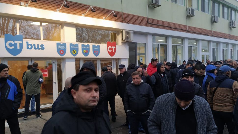 Constanța, blocată de protestul șoferilor de la CT Bus(Video)