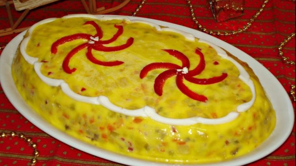 Cum faci cea mai bună SALATĂ BOEUF. Ingredientul GREŞIT pe care toate gospodinele îl folosesc