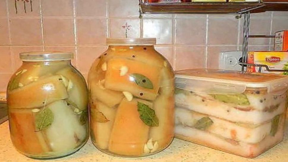 REȚETE DE SEZON. Slănină în saramură